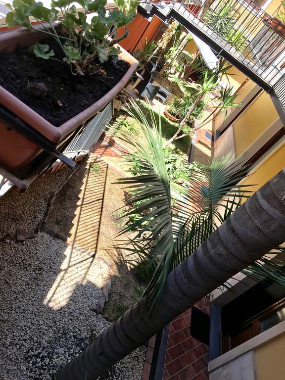 B&B Villa Dei Girasoliカターニア エクステリア 写真